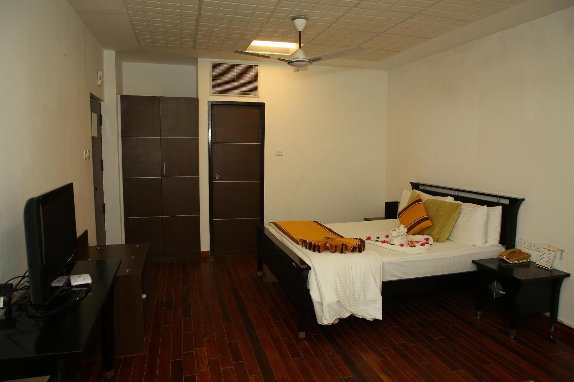 Vedic Village Sriperumbudur Formerly Known As Citrus Hotel Buitenkant foto